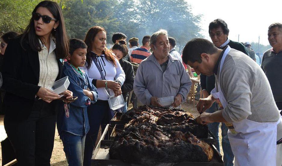 El Concurso de asado con cuero y locro criollo ya es de intereacutes nacional