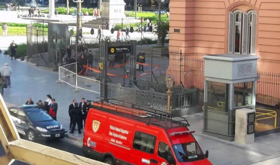 Casa Rosada- detienen a un hombre que queriacutea ver a Macri y teniacutea un arma