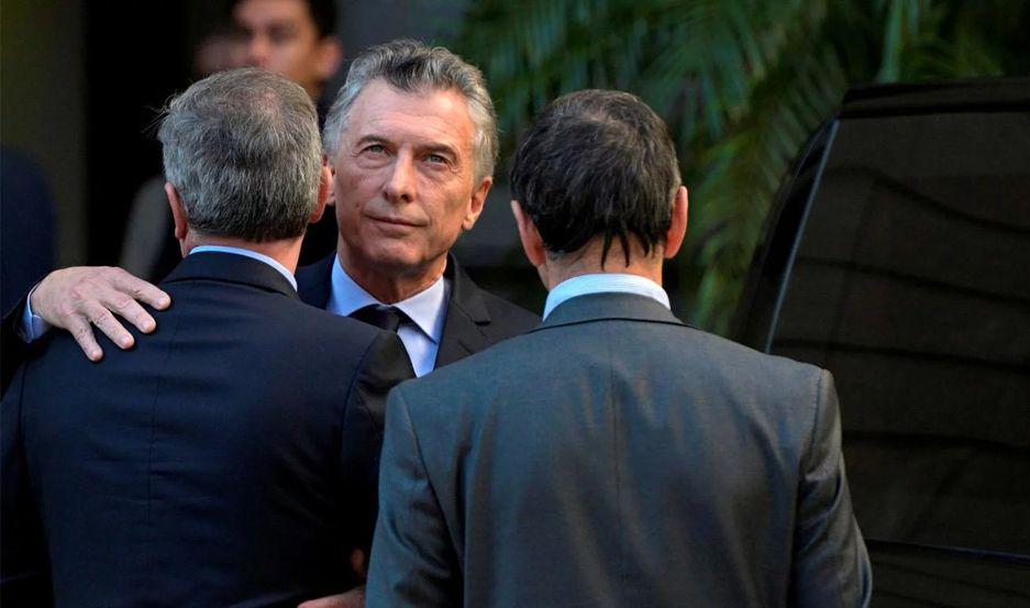 Macri estuvo en el velatorio del diputado Olivares