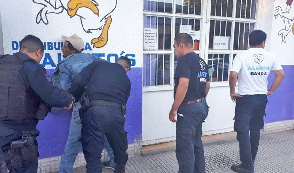 Personal de Alerta Banda evitoacute un robo en una casa en pleno centro