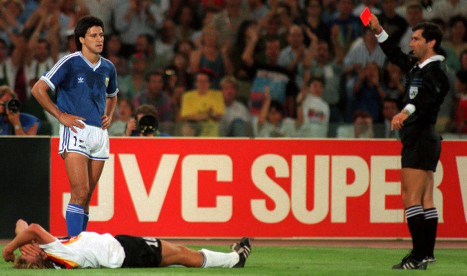 VIDEO Edgardo Codesal y aquel penal de Italia 90- Teniacutea ganas de cobrarlo