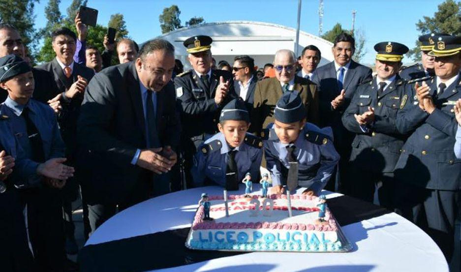El Liceo Policial cumplioacute 30 antildeos y lo celebroacute con un imponente acto