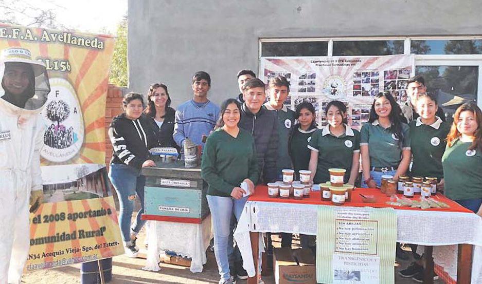 Alumnos de la EFA Avellaneda promueven el consumo de miel
