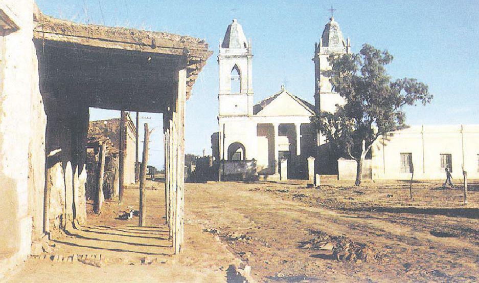 Oriacutegenes del nombre del pueblo y la iglesia