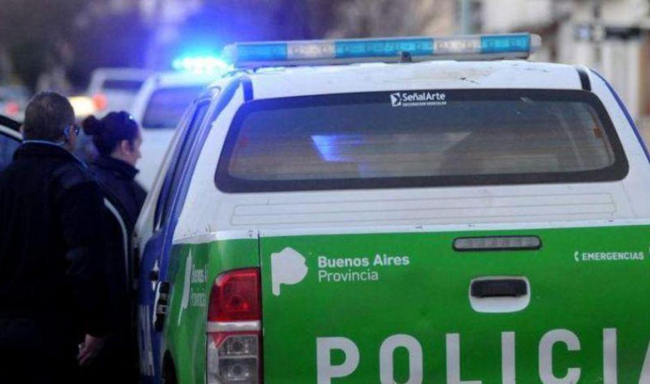 Policiacutea retirado asesinoacute de un balazo en la cabeza a su exesposa