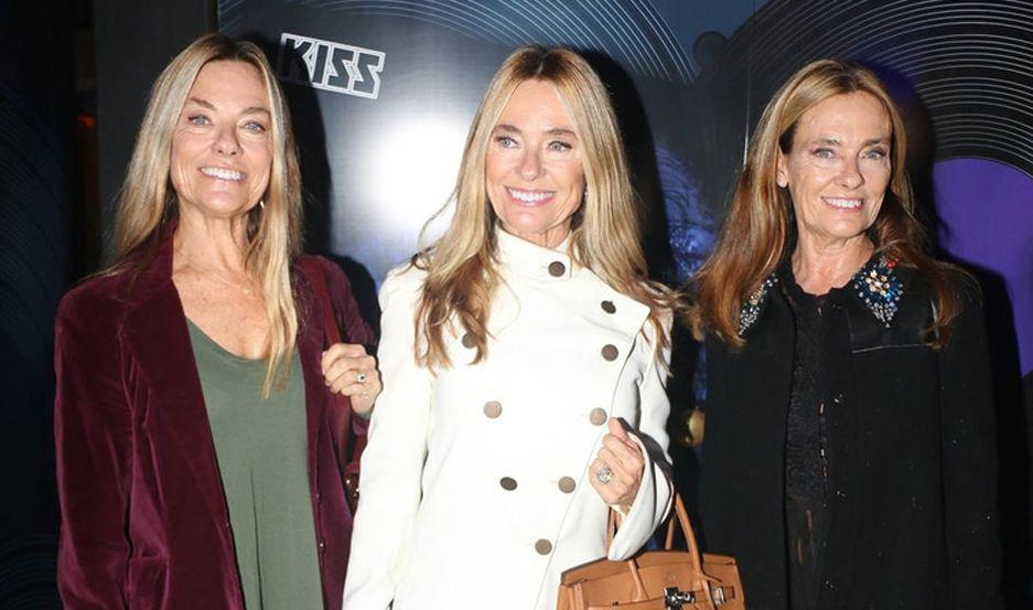 Trilliza de oro reconocioacute la fantasiacutea sexual de su marido con sus hermanas