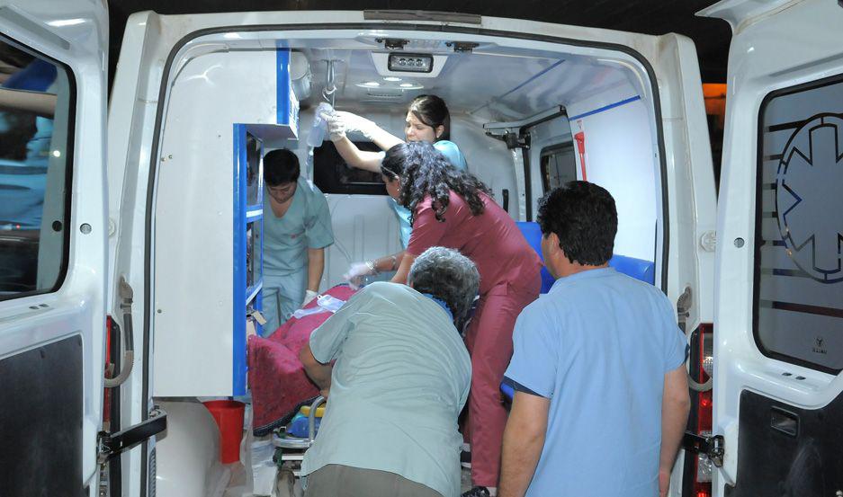 Dos presos se autolesionaron con hojas de afeitar al negaacuterseles fuego para fumar