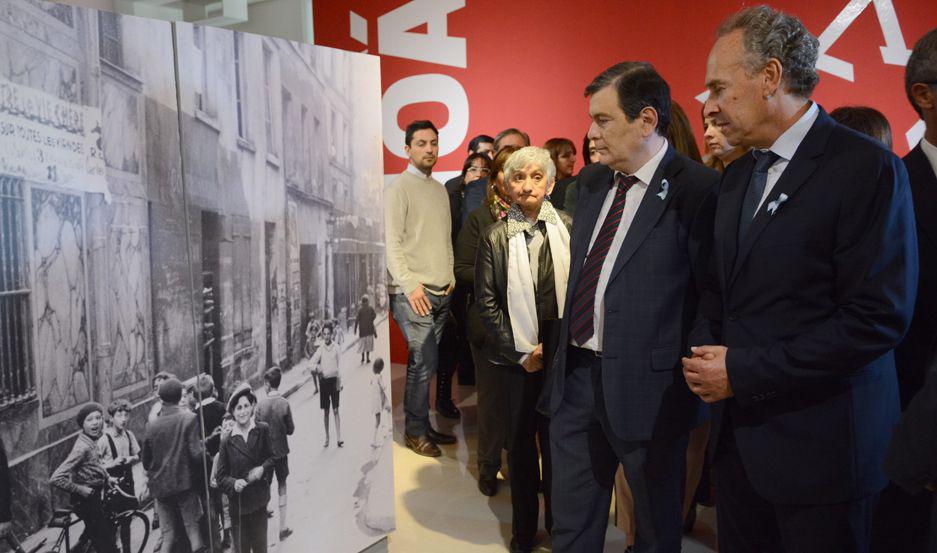 Con la presencia de Zamora se inauguroacute la exhibicioacuten del Museo del Holocausto