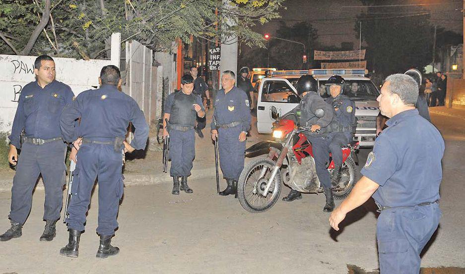 Una nintildea golpeoacute con un palo a su vecino para evitar que violara a su amiga de 11 antildeos