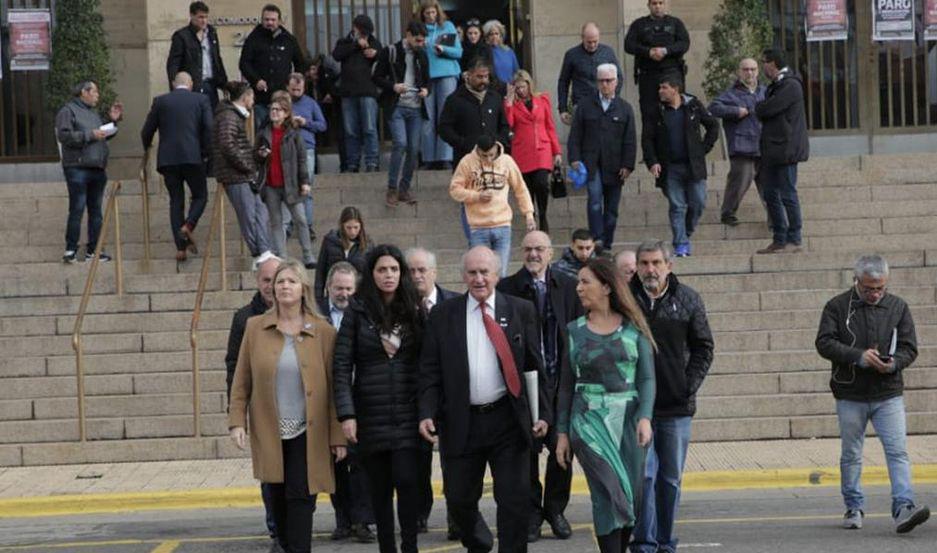 iquestQueacute exfuncionarios acompantildean a Cristina en Tribunales