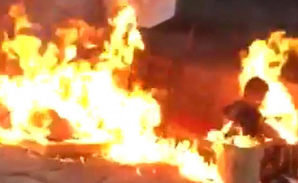 Horror- les prendieron fuego a dos indigentes los filmaron y huyeron
