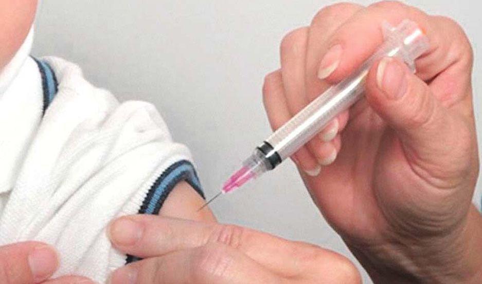 Hay preocupacioacuten por la no entrega de vacunas contra la meningitis