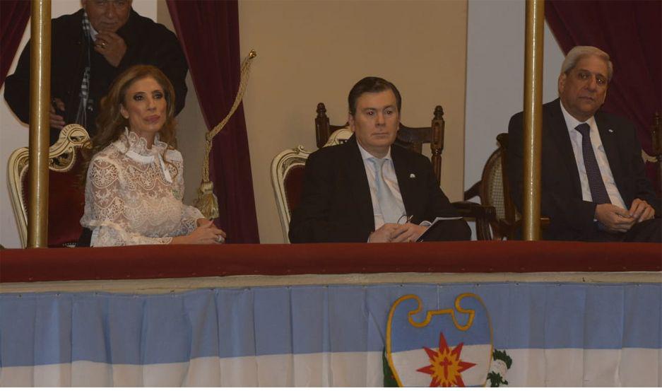 El gobernador Zamora participa de la Velada de Gala en el 25 de Mayo