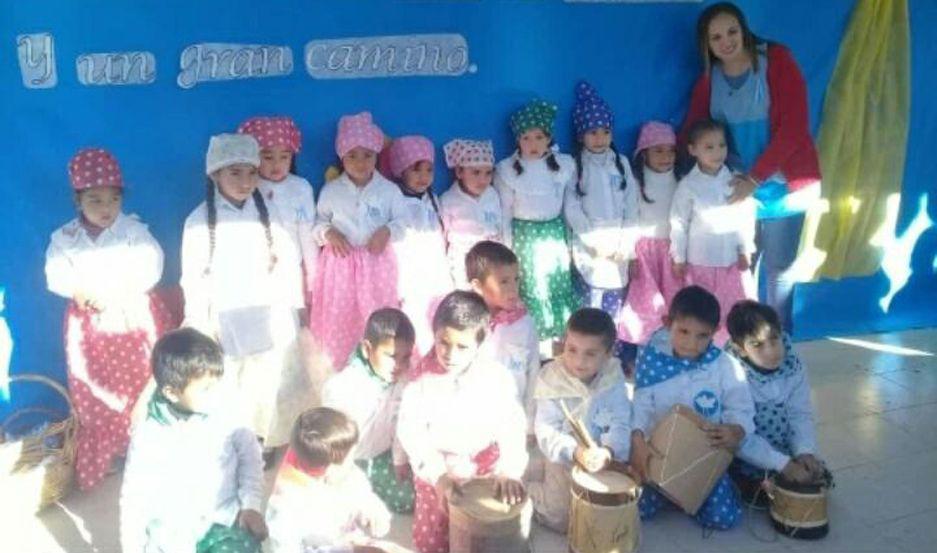 El Jardiacuten de Infantes Ndeg 38 ldquoArmada Argentinardquo hizo su homenaje a la Patria