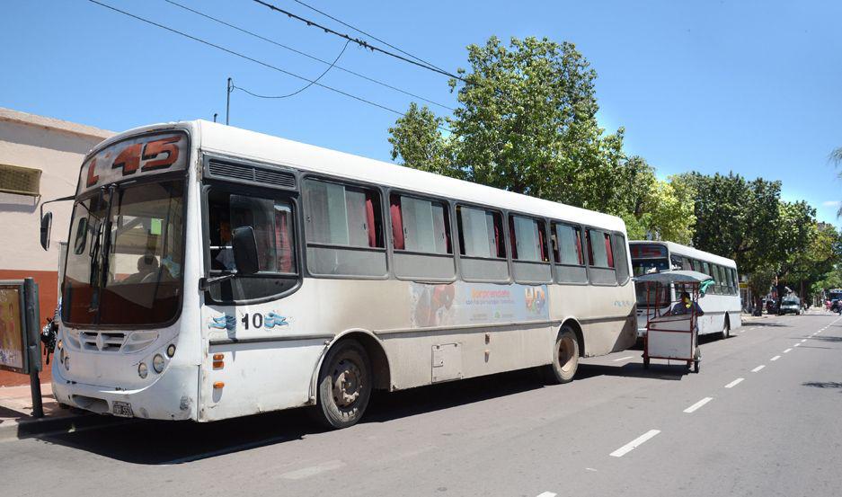 Aunque habraacute colectivos hoy la actividad comercial seraacute nula