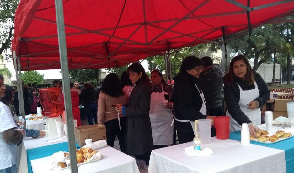 Se prepararon 250 litros de chocolatada y 2500 facturas