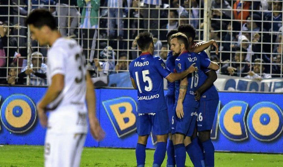 Tigre le ganoacute a  Atleacutetico Tucumaacuten y aseguroacute su pasaje a la final