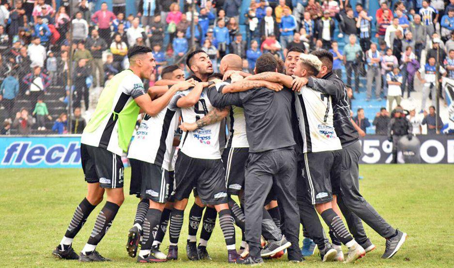 Histoacuterico- Central Coacuterdoba jugaraacute por el ascenso a Primera