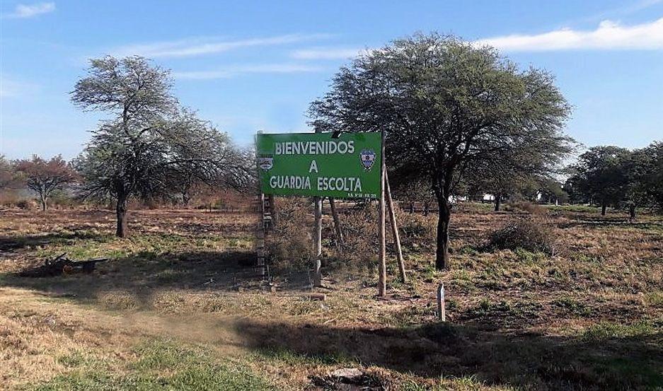 Matoacute de un tiro a un perro e hirioacute al duentildeo