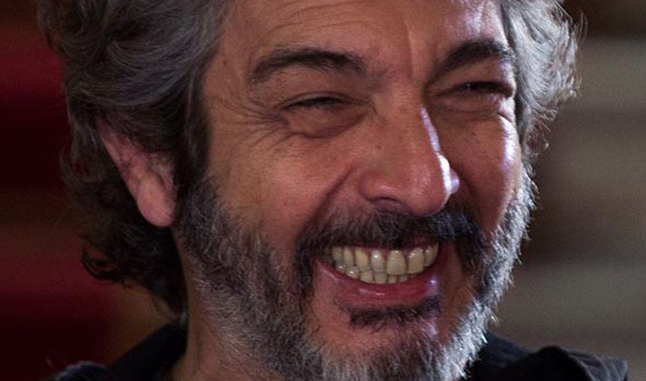 Para Ricardo Dariacuten la crisis econoacutemica en la Argentina estaacute alimentando la creatividad en el teatro