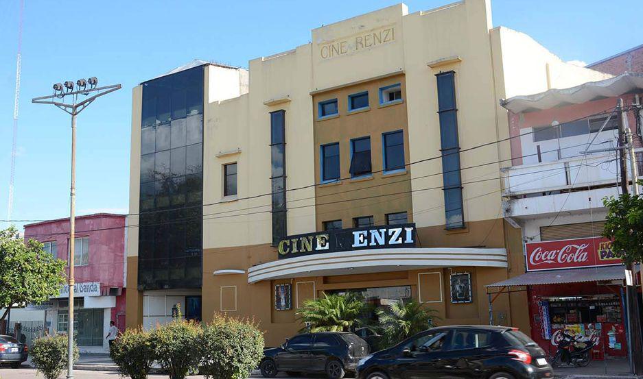 El Cine Renzi reabre sus puertas tras el derrumbe del escenario