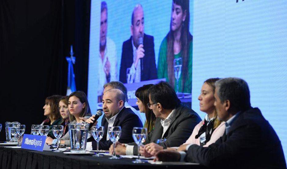 Mirolo presidioacute el Congreso