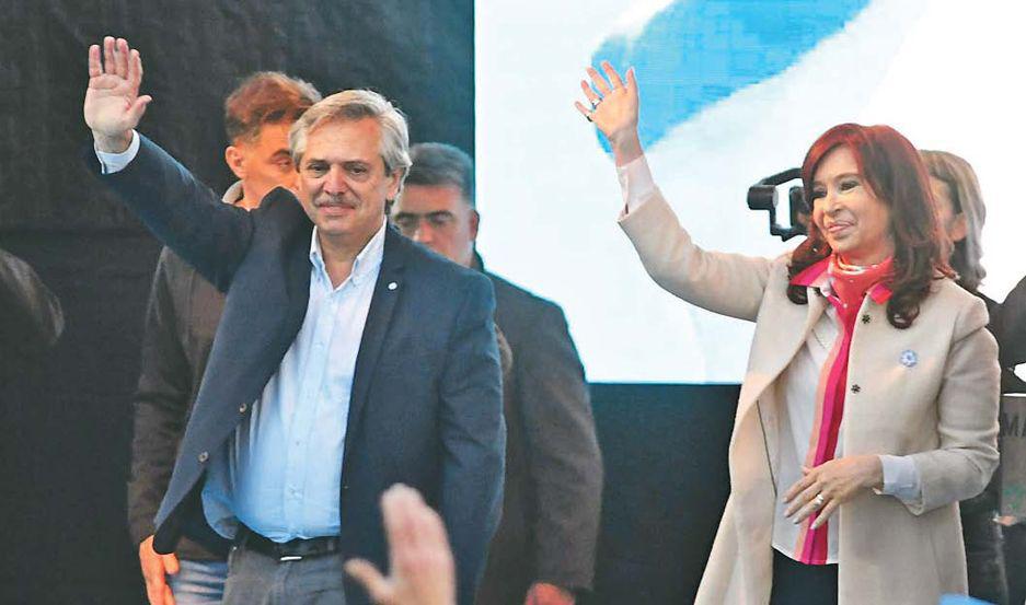 Confirman que Alberto Fernaacutendez fue internado por tromboembolismo pulmonar