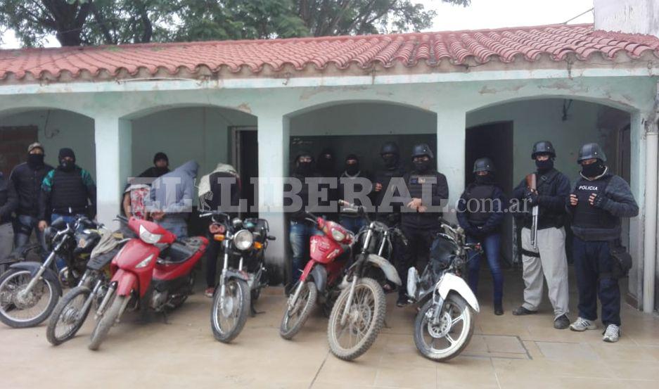 Desbaratan banda que se dedicaba a arrebatos- hay tres detenidos