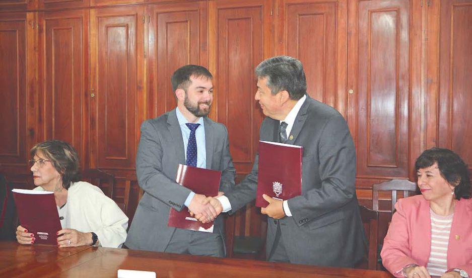 Los afiliados del Pami podraacuten realizar cursos gratuitos en la Unse