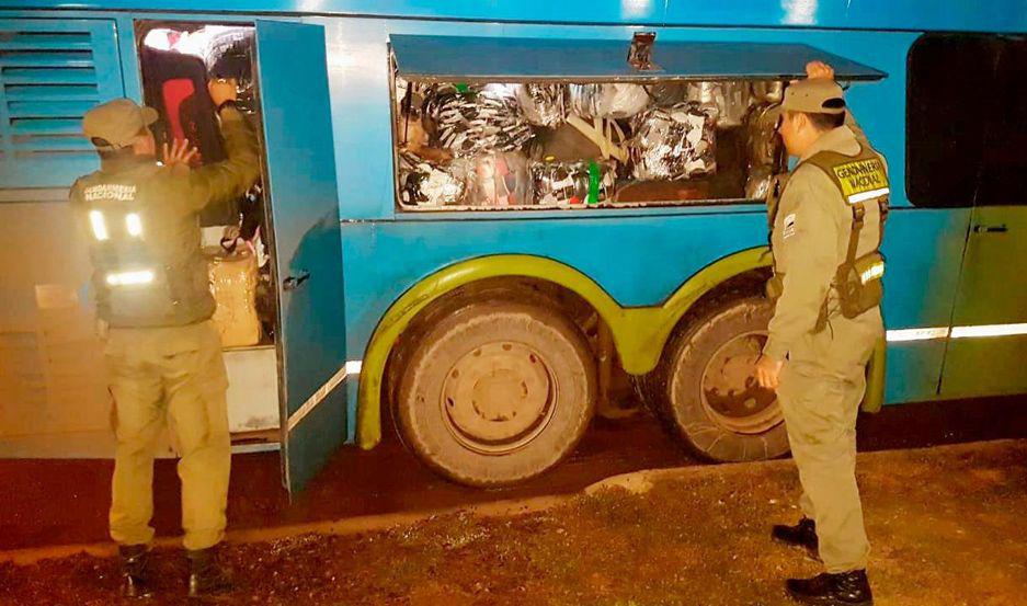 Secuestran maacutes un kilo de cocaiacutena en gel que era transportada en un colectivo