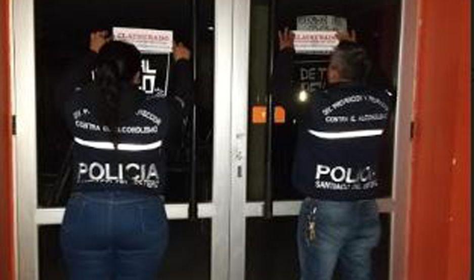 Clausuran dos bares en Añatuya por vender bebidas alcohólicas sin habilitación