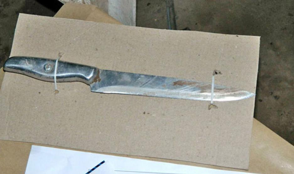 Un adolescente de 15 antildeos matoacute de una cuchillada a un joven de 28