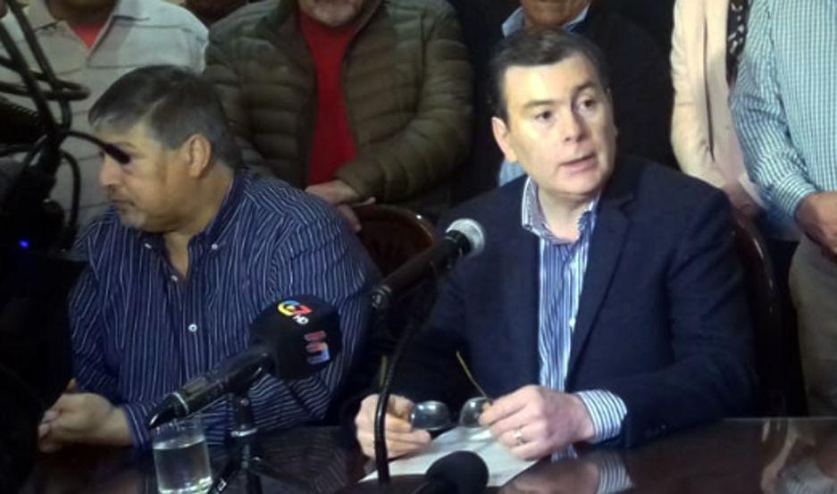 Zamora anuncioacute que el 14 se abona el aguinaldo y el 19 de julio un bono de 8000