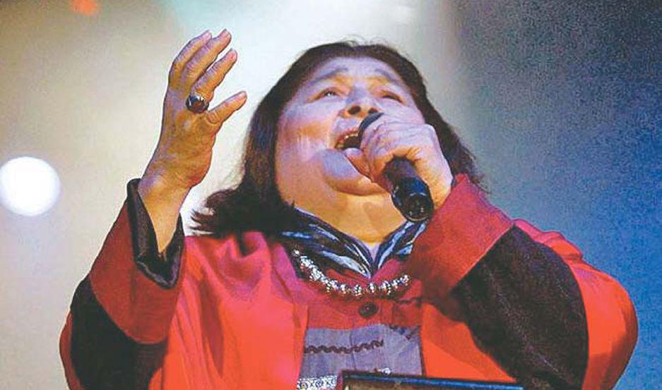 Peteco Carabajal en el gran homenaje a Mercedes Sosa
