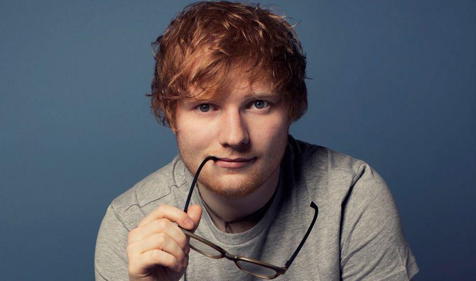 Ed Sheeran es el artista maacutes escuchado