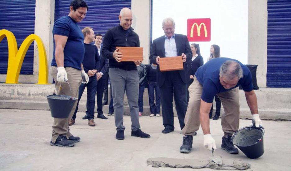 McDonalds comienza a construir el local en el Barrio Padre Mugica ex Villa 31