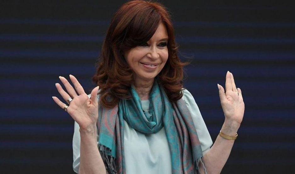 Autorizaron a Cristina Kirchner a viajar a Cuba para ver a su hija