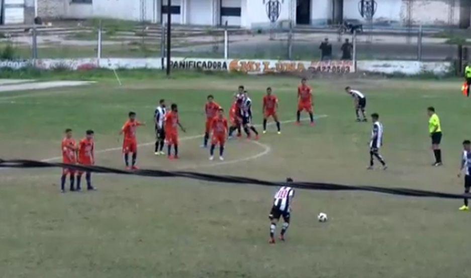 Central Coacuterdoba dejoacute el invicto en La Banda al perder ante Sarmiento