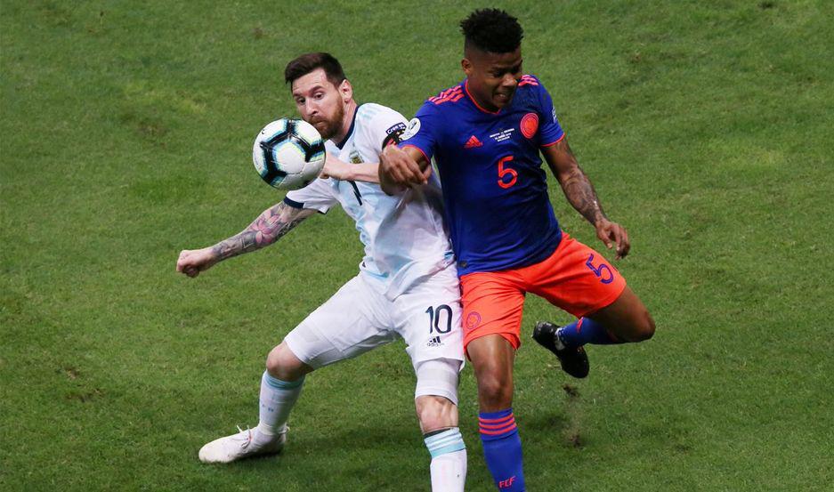 EN VIVO Argentina cae ante Colombia en su debut en Brasil