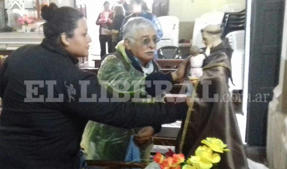 Los choyanos le brindan su amor a San Antonio de Padua