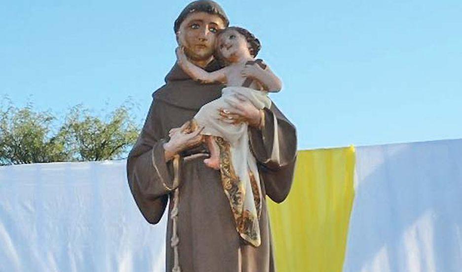 Colonia Dora celebra hoy las fiestas patronales a San Antonio de Padua