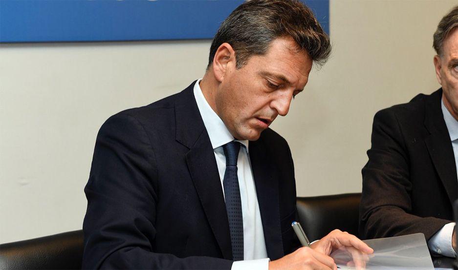 Massa confirmoacute que seraacute el primer candidato a diputado de la lista Fernaacutendez-Fernaacutendez