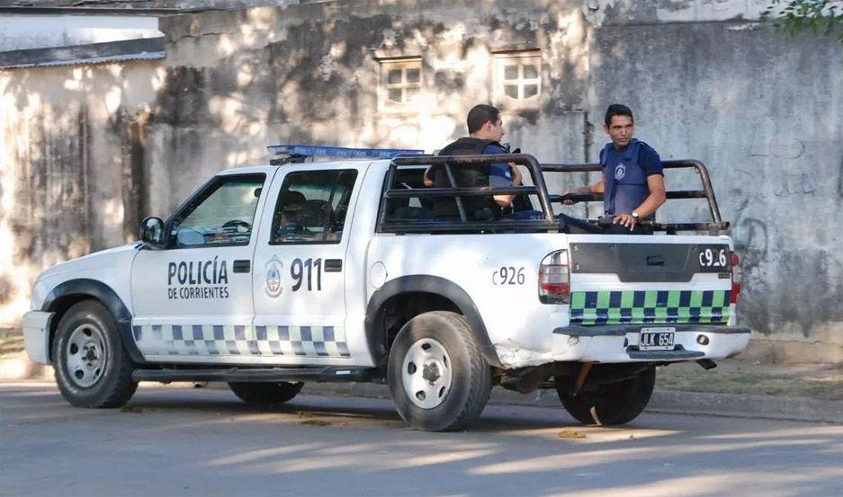 Matoacute a su ex pareja y a sus suegros luego se suicidoacute en un cementerio