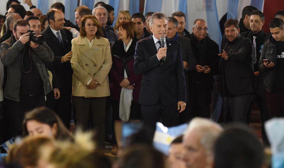 Macri acusoacute a los Moyano de tener ldquocomportamientos mafiosos e ilegalesrdquo