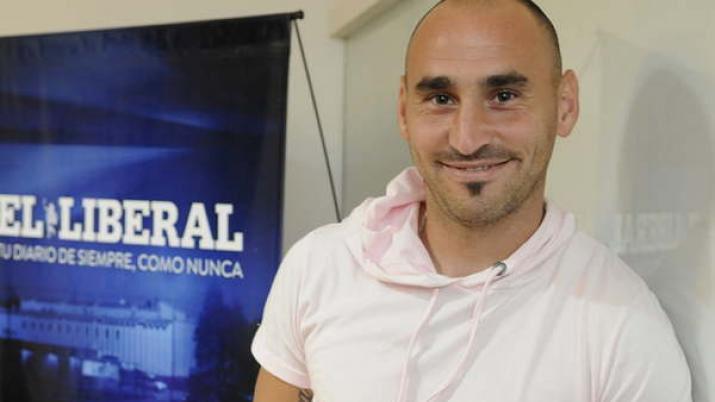 El mediocampista Alfredo Ramírez se fue molesto de Central Córdoba