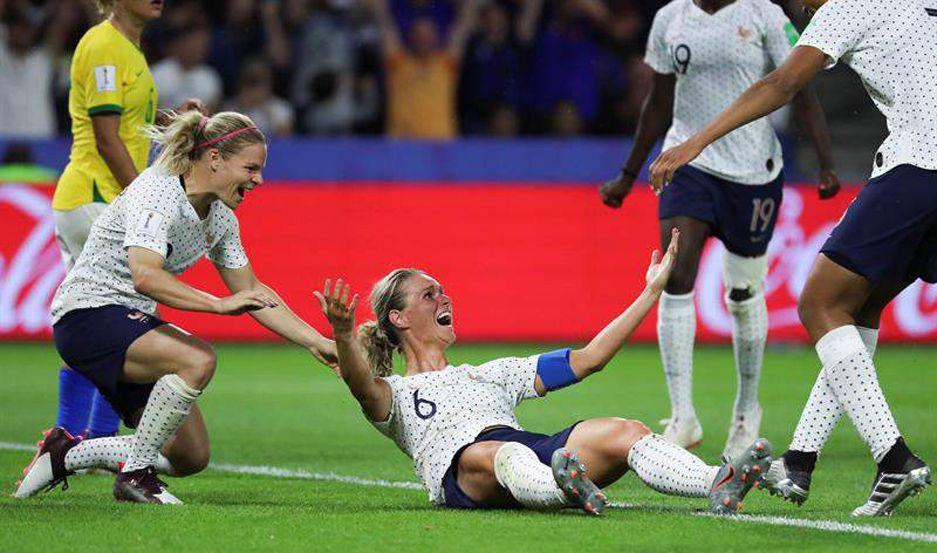 Inglaterra goleoacute y Francia dio el golpe al eliminar a Brasil