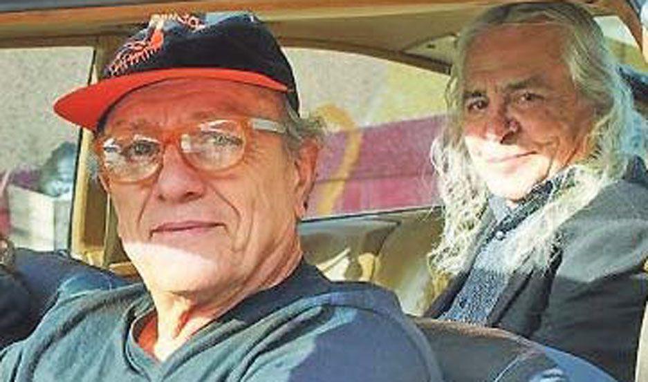 Avanza la biografiacutea del Flaco Spinetta con dos ex Almendra