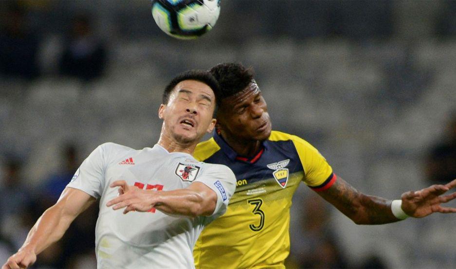 VIDEO  Ecuador y Japoacuten empataron pero el que festejoacute fue Paraguay que se metioacute en cuartos