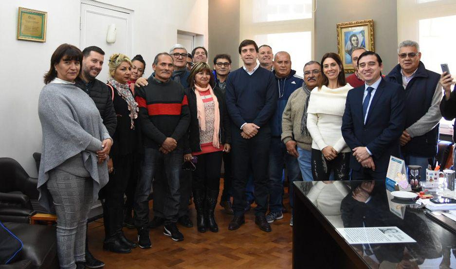 Las Termas adhirioacute al bono de 8000 que otorgaraacute la provincia