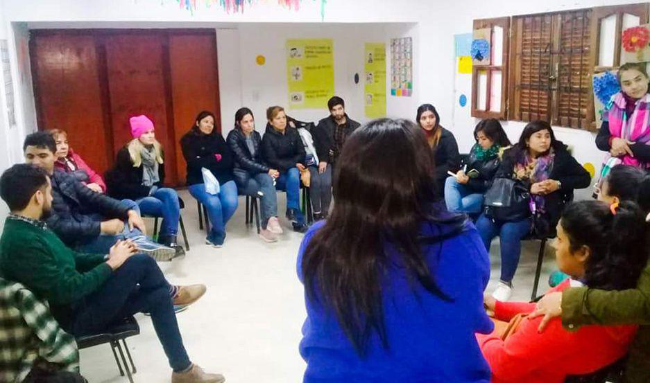 Diagraman talleres contencioacuten y asesoramiento para adolescentes